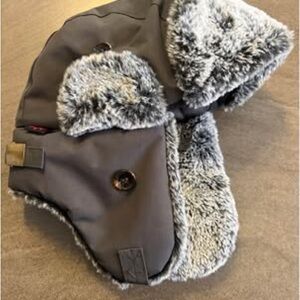 Calikids aviator hat - size largely